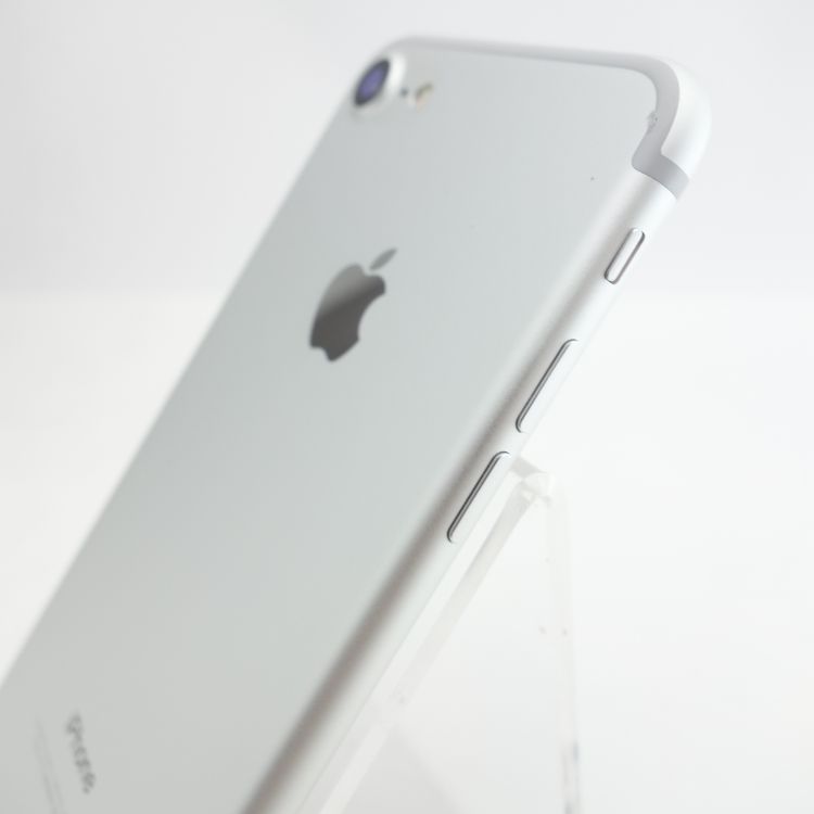 ��SIM�ե꡼��iPhone7 32GB ����С� ����100�� �������¡�