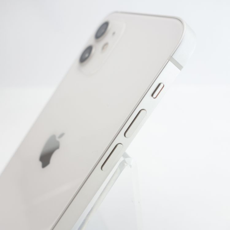 ��SIM�ե꡼��iPhone12 64GB �ۥ磻�� ����89�� �������¡�