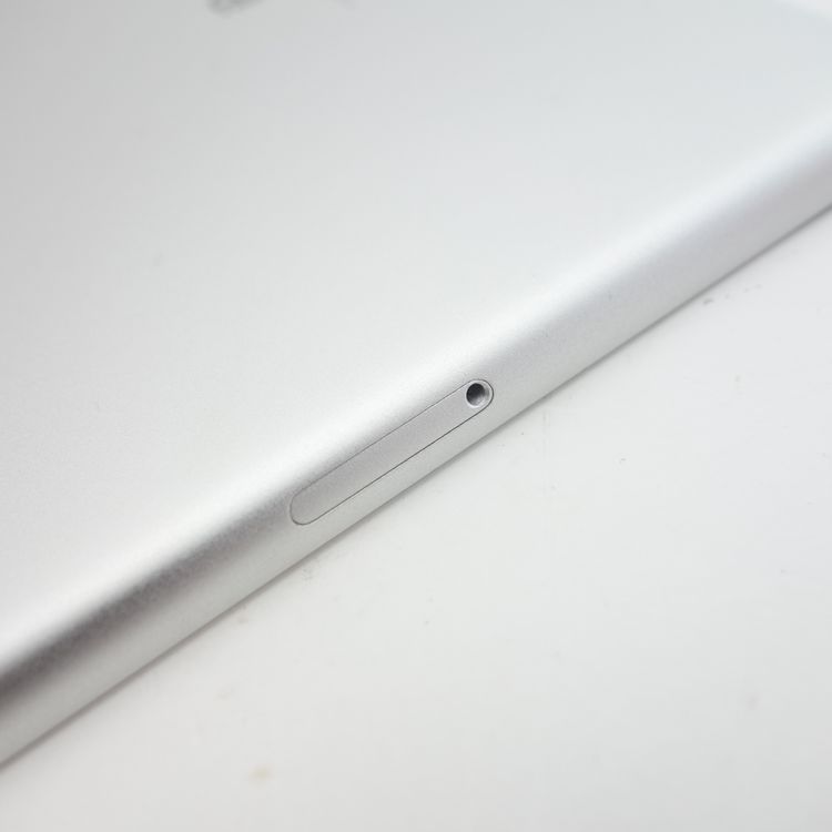 ��7.9�������iPad mini 4 128GB ����С� ����89�� SIM�ե꡼