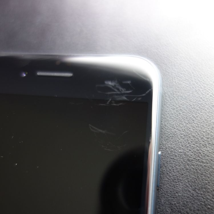 ��SIM�ե꡼��iPhoneSE3 64GB �ߥåɥʥ��� ����96�� �������¡�