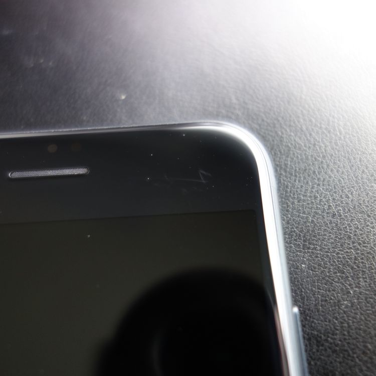 ��SIM�ե꡼��iPhoneSE3 64GB �ߥåɥʥ��� ����96�� �������¡�