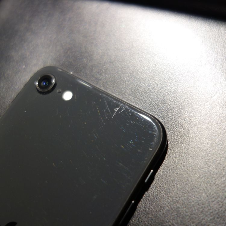 【SIMフリー】iPhoneSE2 64GB ブラック 電池99% 利用制限〇