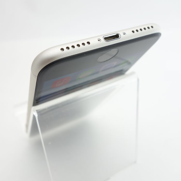 ��SIM�ե꡼��iPhoneSE3 64GB �������饤�� ����90�� �������¡�