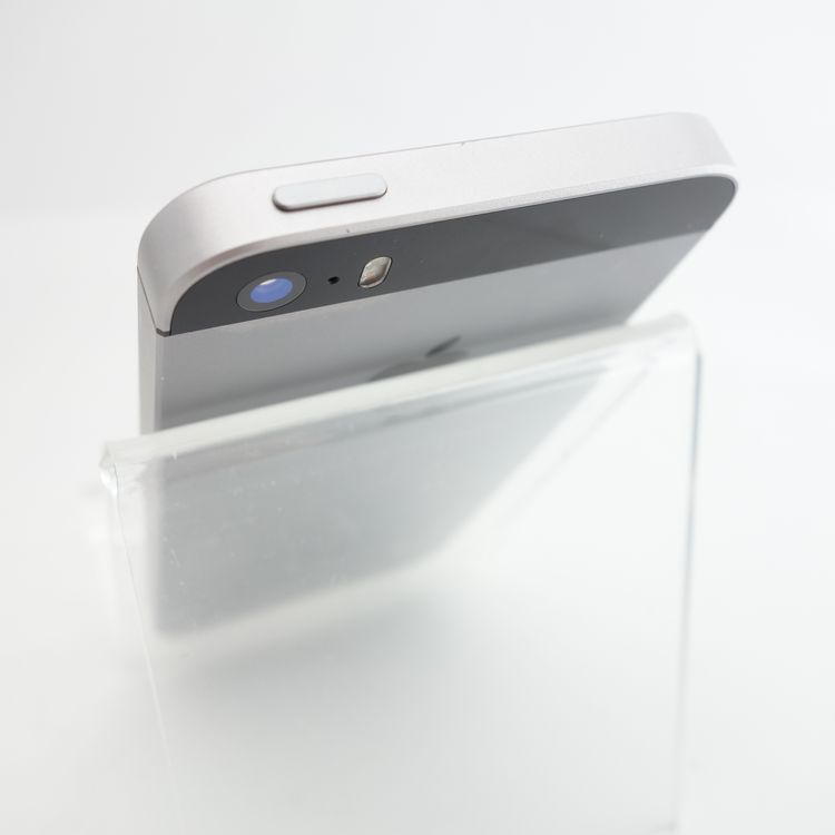 ��SIM�ե꡼��iPhoneSE 16GB ���ڡ������쥤 ����100�� �������¡�