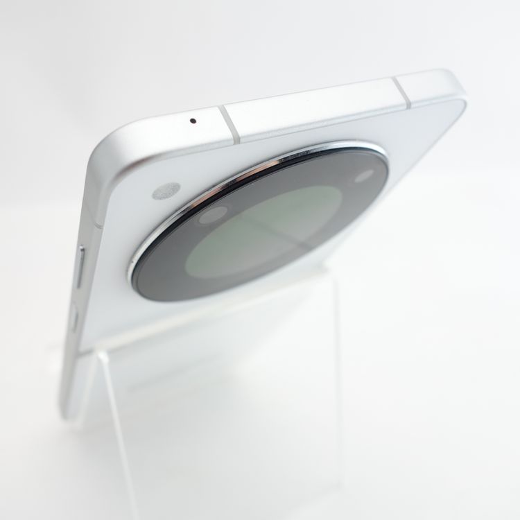 ��SIM�ե꡼��Libero Flip A304ZT �ۥ磻�� �������¡� Y!mobile��