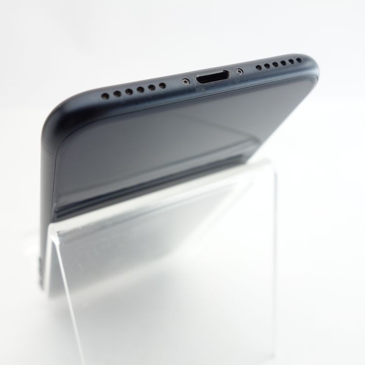 ��SIM�ե꡼��iPhoneSE3 64GB �ߥåɥʥ��� ����93�� �������¡�