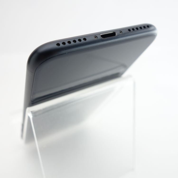 ��SIM�ե꡼��iPhoneSE3 128GB �ߥåɥʥ��� ����85�� �������¡�