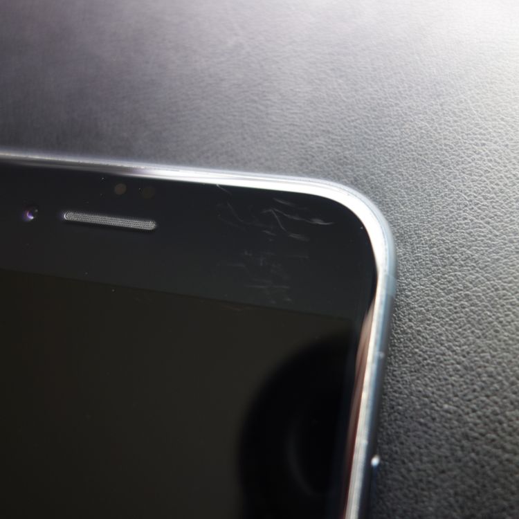 ��SIM�ե꡼��iPhoneSE3 64GB �ߥåɥʥ��� ����97�� �������¡�