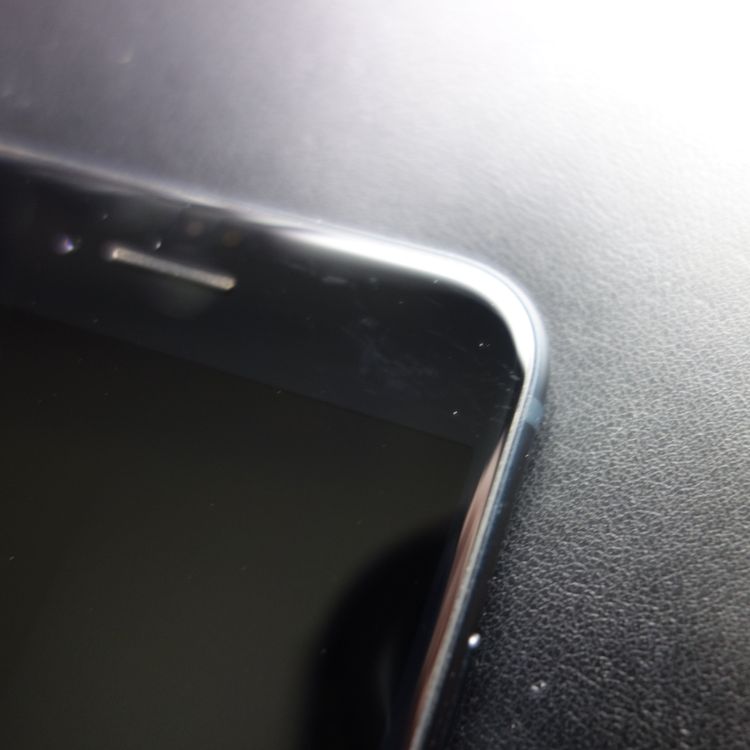 ��SIM�ե꡼��iPhoneSE3 64GB �ߥåɥʥ��� ����88�� �������¡�