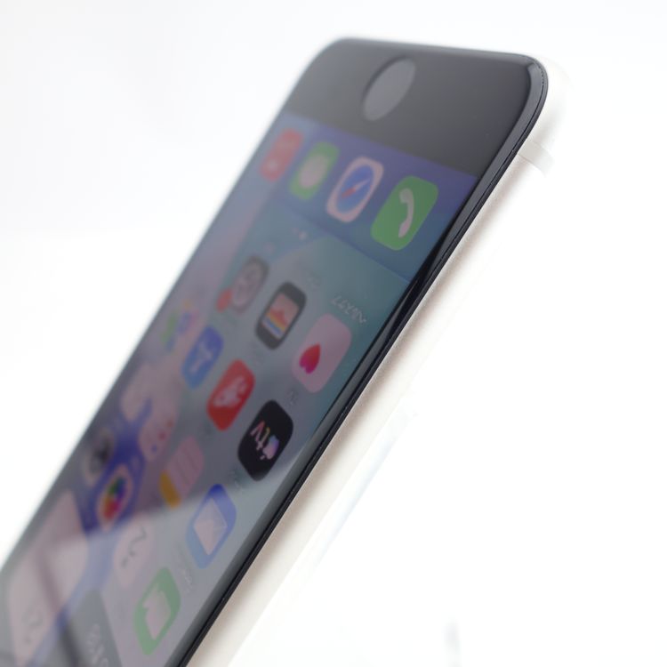 ��SIM�ե꡼��iPhoneSE3 64GB �������饤�� ����85�� �������¡�