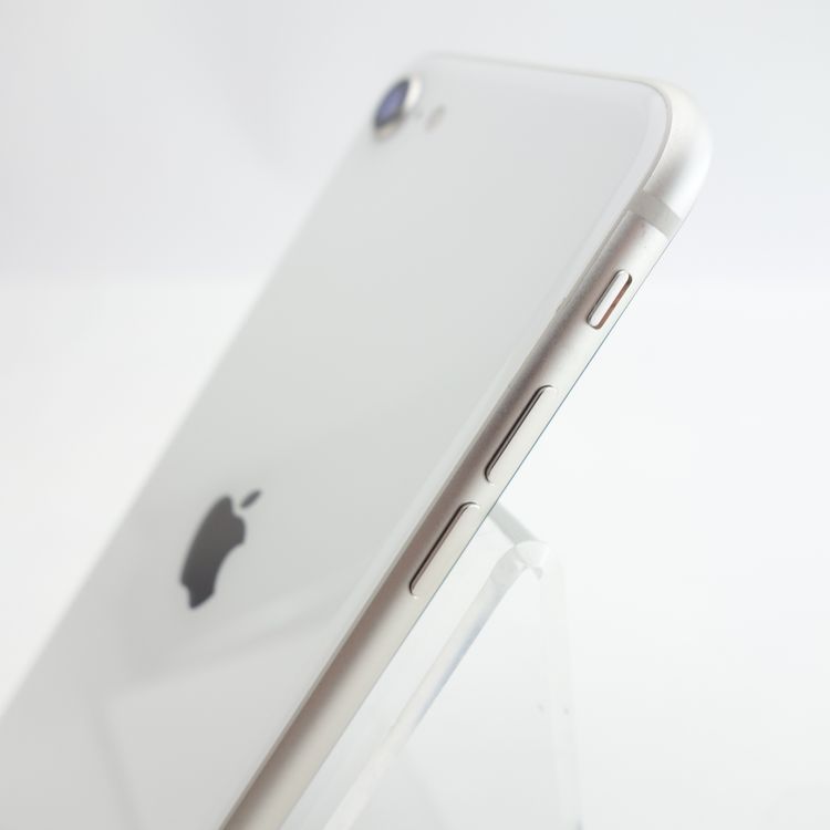 ��SIM�ե꡼��iPhoneSE3 64GB �������饤�� ����100�� �������¡�