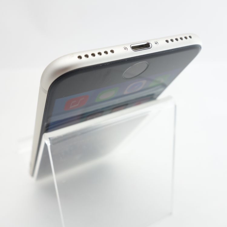��SIM�ե꡼��iPhoneSE3 64GB �������饤�� ����85�� �������¡�