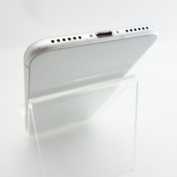 ��SIM�ե꡼��iPhone8 64GB ����С� ����86�� �������¡�