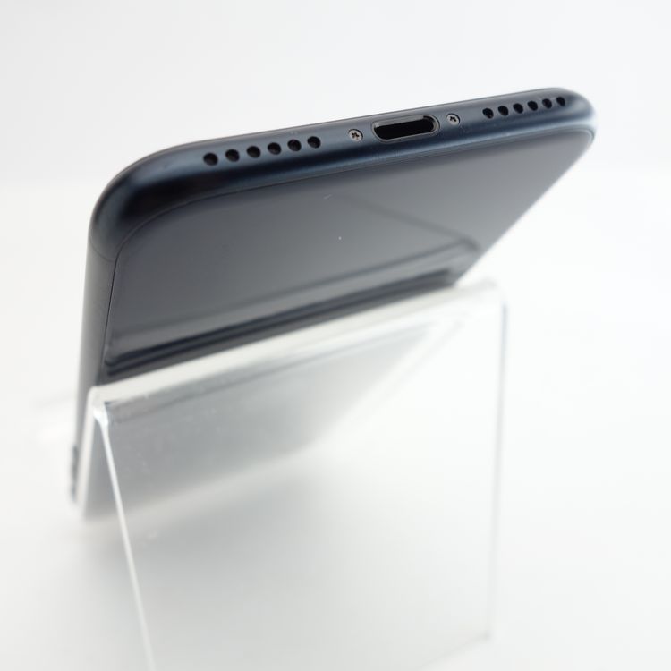 ��SIM�ե꡼��iPhoneSE3 64GB �ߥåɥʥ��� ����89�� �������¡�