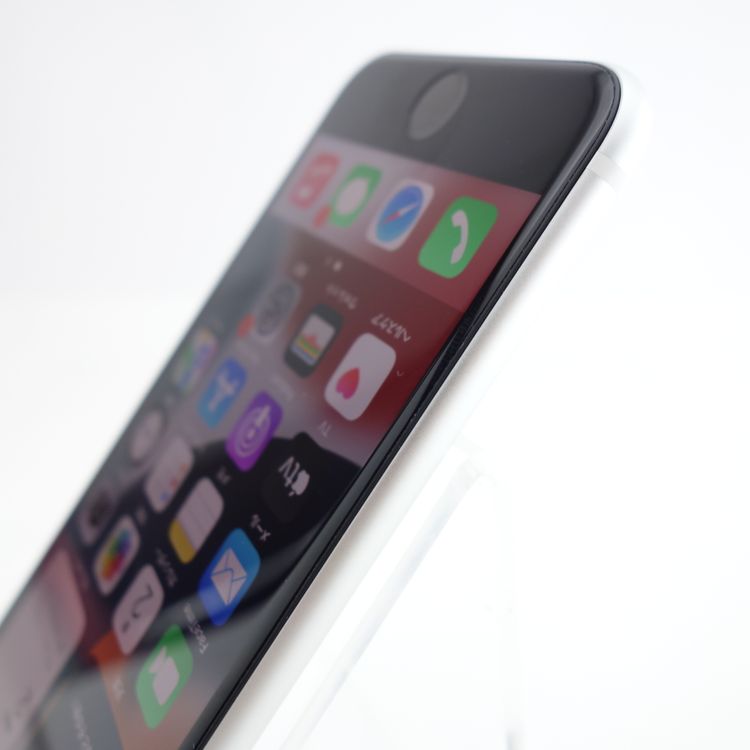 ��SIM�ե꡼��iPhoneSE2 128GB �ۥ磻�� ����93�� �������¡�