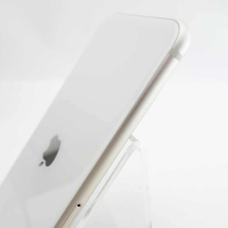 ��SIM�ե꡼��iPhoneSE3 128GB �������饤�� ����100�� �������¡�