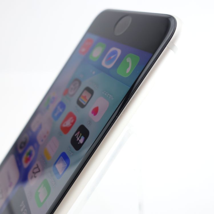 ��SIM�ե꡼��iPhoneSE3 64GB �������饤�� ����98�� �������¡�