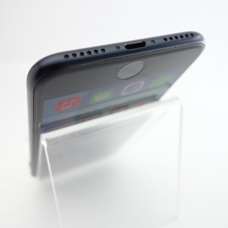 ��SIM�ե꡼��iPhoneSE3 64GB �ߥåɥʥ��� ����87�� �������¡�