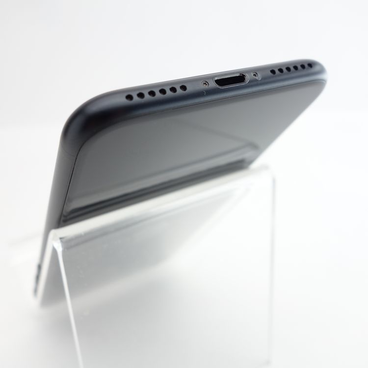 ��SIM�ե꡼��iPhoneSE2 64GB �֥�å� ����90�� �������¡�