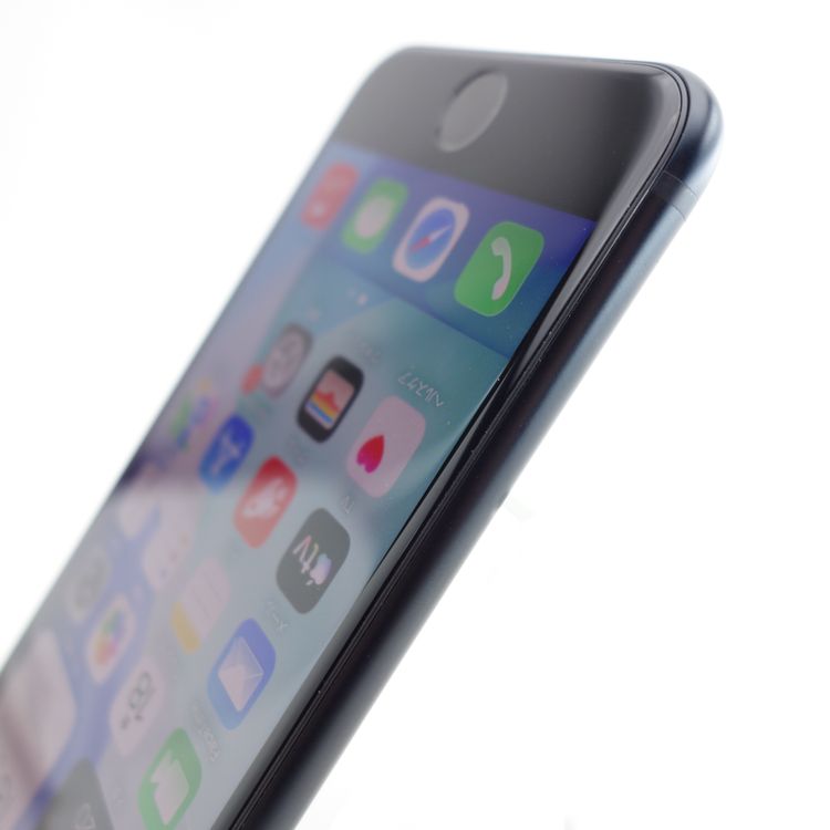��SIM�ե꡼��iPhoneSE3 64GB �ߥåɥʥ��� ����99�� �������¡�