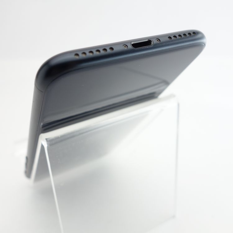 ��SIM�ե꡼��iPhoneSE3 64GB �ߥåɥʥ��� ����90�� �������¡�
