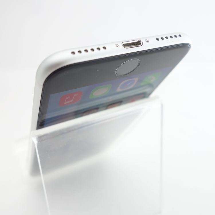 ��SIM�ե꡼��iPhoneSE2 64GB �ۥ磻�� ����91�� �������¡�