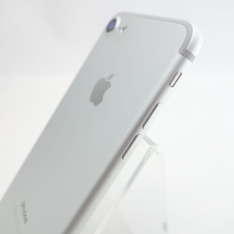 ��SIM�ե꡼��iPhone7 32GB ����С� ����86�� �������¡�