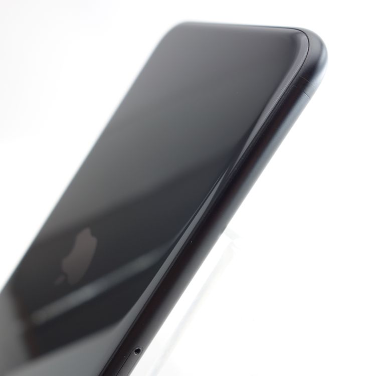 ��SIM�ե꡼��iPhoneSE2 64GB �֥�å� ����85�� �������¡�