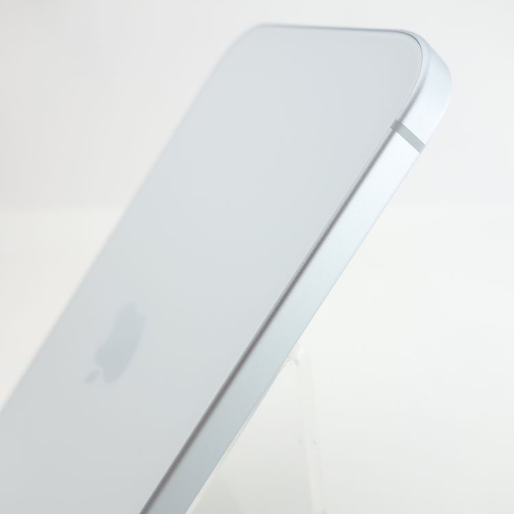 ��SIM�ե꡼��iPhone15 128GB �֥롼 ����92% Apple���ȥ���