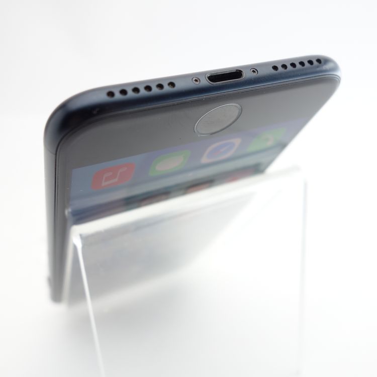 ��SIM�ե꡼��iPhoneSE3 64GB �ߥåɥʥ��� ����88�� �������¡�