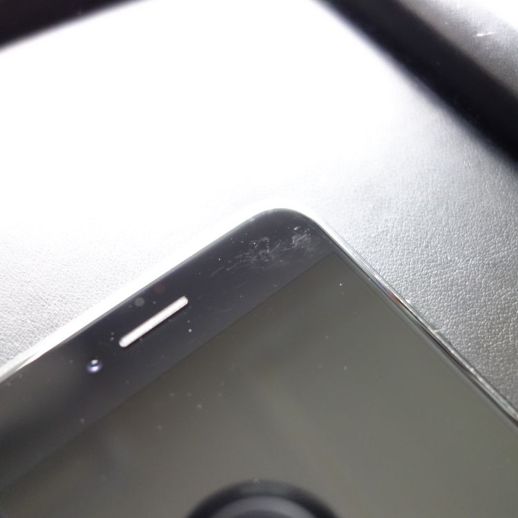 ��SIM�ե꡼��iPhoneSE2 64GB �֥�å� ����85�� �������¡�