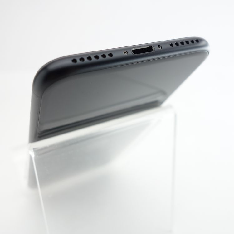 ��SIM�ե꡼��iPhoneSE2 64GB �֥�å� ����99�� �������¡�