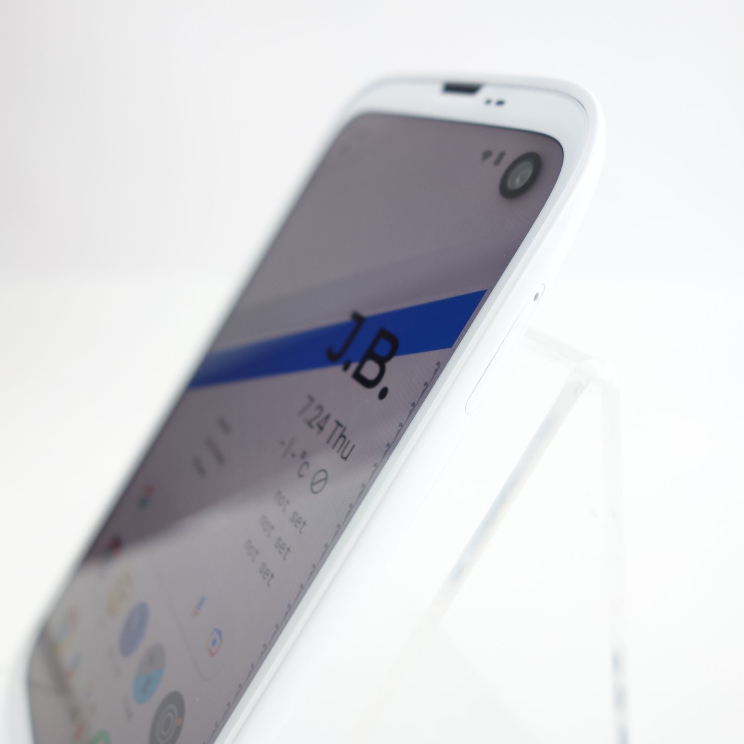 ムスビー｜【SIMフリー】BALMUDA Phone X01-A ホワイト 国内版SIM 