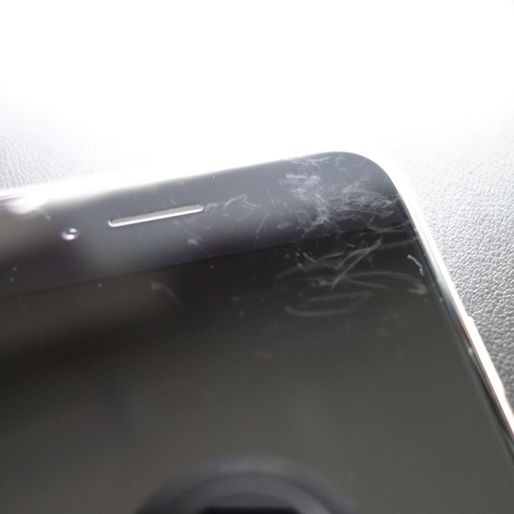 ��SIM�ե꡼��iPhoneSE3 64GB �������饤�� ����100�� �������¡�