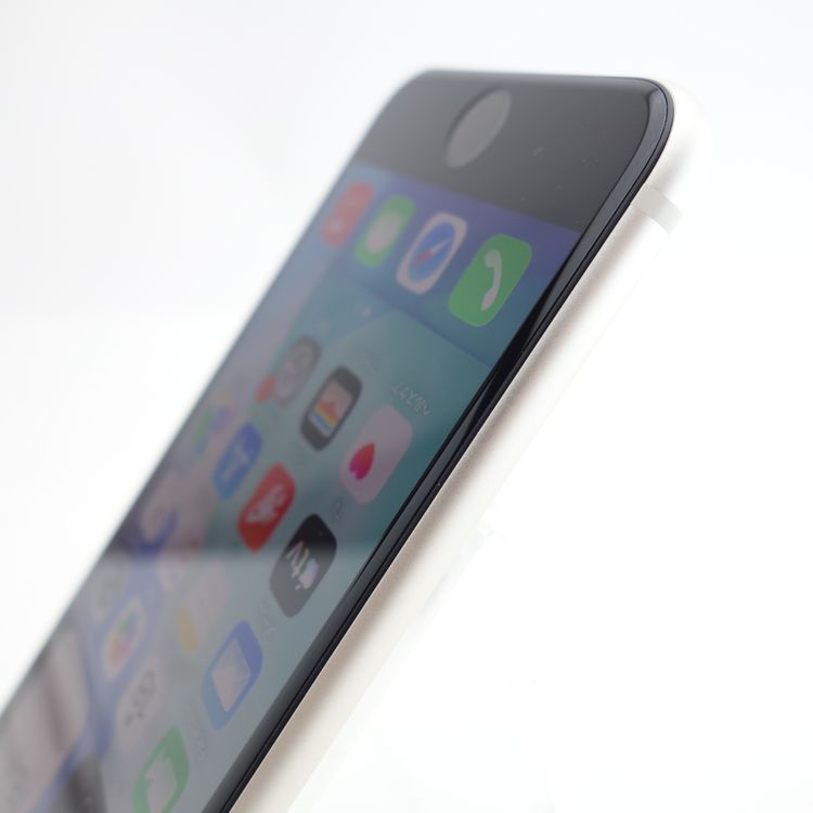 ��SIM�ե꡼��iPhoneSE3 64GB �������饤�� ����100�� �������¡�