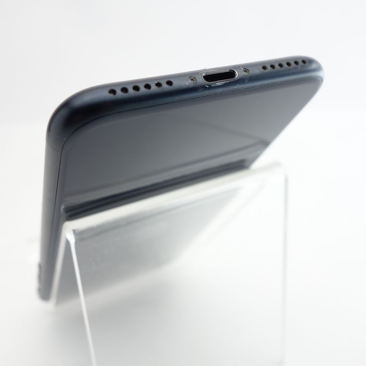 ��SIM�ե꡼��iPhoneSE3 128GB �ߥåɥʥ��� ����87�� �������¡�