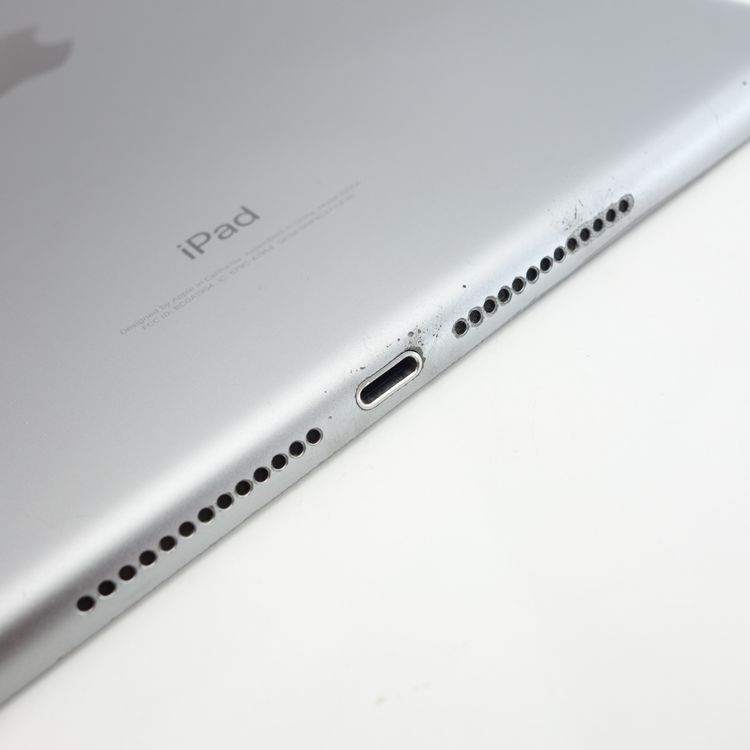 ��9.7�������iPad ��6���� 32GB ���ڡ������쥤 ����87% SIM�ե꡼