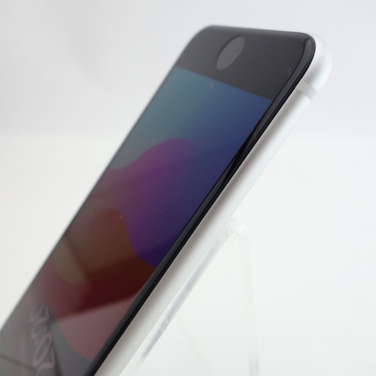 ��SIM�ե꡼��iPhoneSE2 64GB �ۥ磻�� ����92�� �������¡�