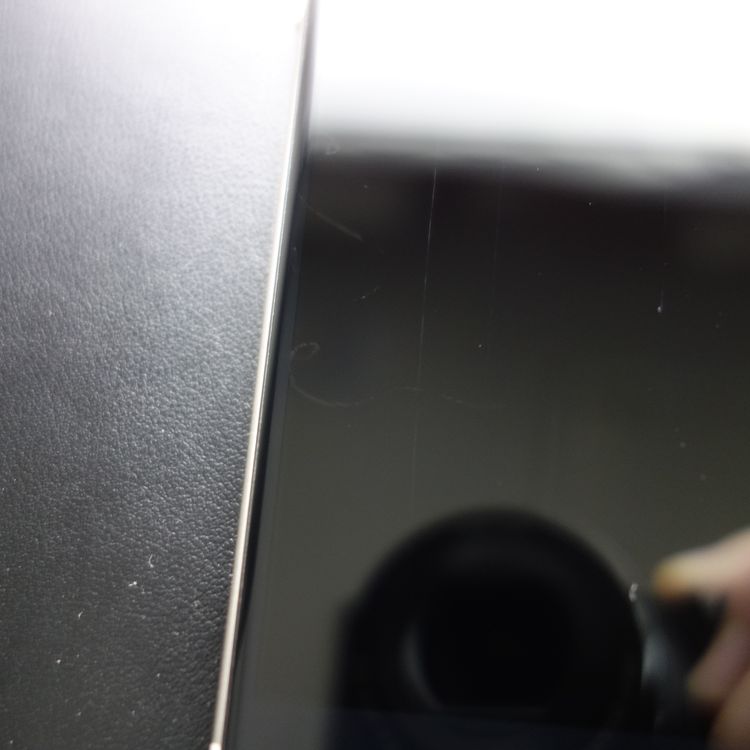 ��SIM�ե꡼��iPhoneSE3 64GB �������饤�� ����93�� �������¡�