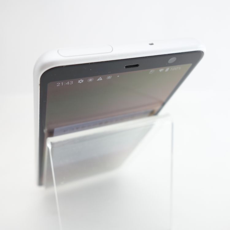 ��SIM�ե꡼��arrows Be4 Plus F-41B �ۥ磻�� �������¡� docomo��