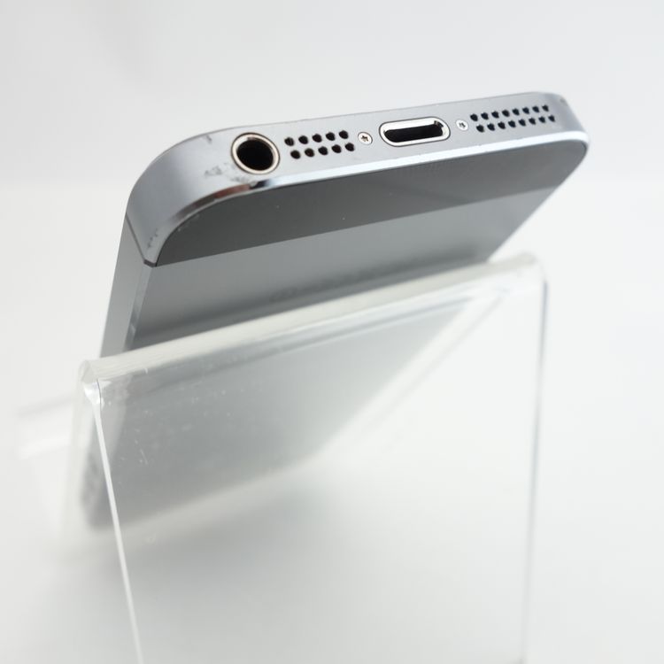��Softbank��iPhone5S 32GB ���ڡ������쥤 ����77�� VoLTE���б���