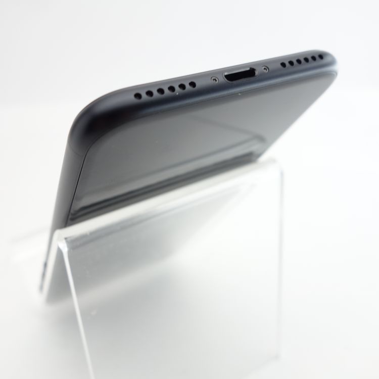 ��SIM�ե꡼��iPhoneSE2 64GB �֥�å� ����99�� �������¡�