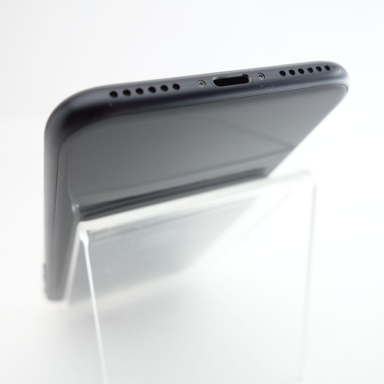 ��SIM�ե꡼��iPhoneSE2 64GB �֥�å� ����90�� �������¡�