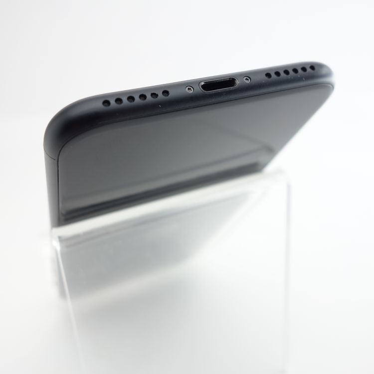 ��SIM�ե꡼��iPhoneSE2 64GB �֥�å� ����91�� �������¡�