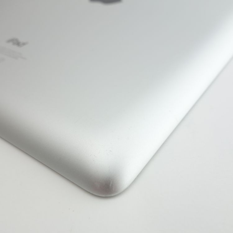 �ڥ���󥯡�iPad ��4���� 16GB �ۥ磻�� ����28�� Wi-Fi��ǥ� ��������