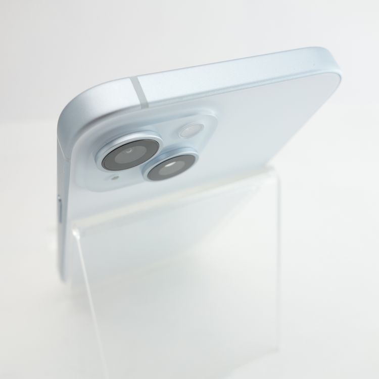 ��SIM�ե꡼��iPhone15 128GB �֥롼 ����85% Apple���ȥ���