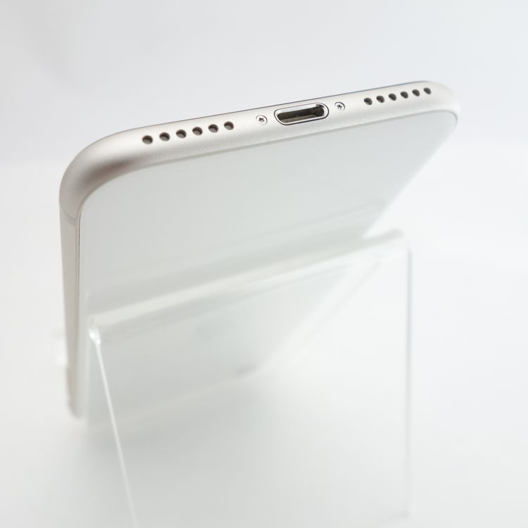 ��SIM�ե꡼��iPhoneSE3 64GB �������饤�� ����94�� �������¡�