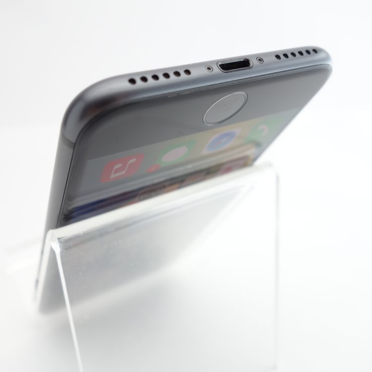 ��SIM�ե꡼��iPhone8 64GB ���ڡ������쥤 ����100�� �������¡�