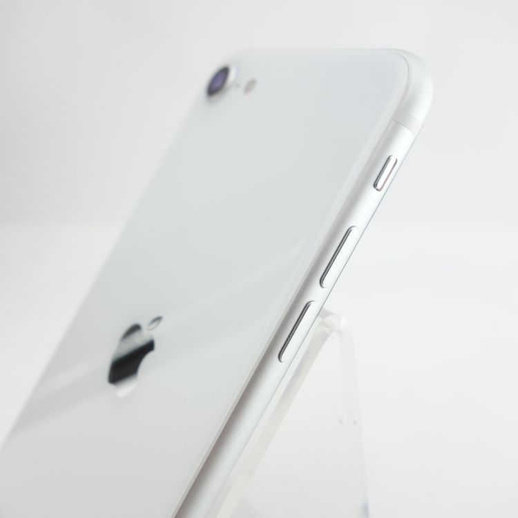 ��SIM�ե꡼��iPhoneSE2 64GB �ۥ磻�� ����100�� �������¡�