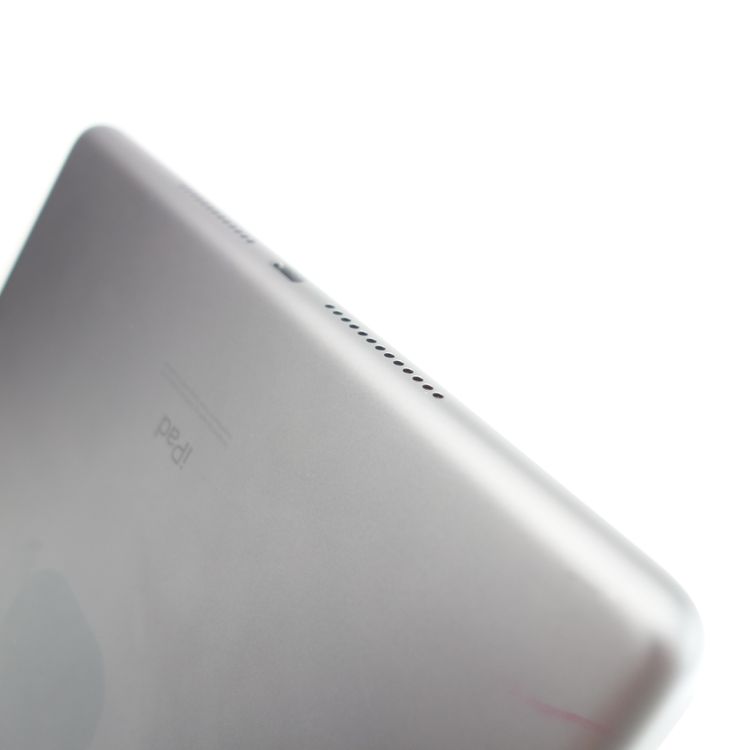 ��10.2�������iPad ��7���� 32GB ���ڡ������쥤 ����93�� Wi-Fi��ǥ�